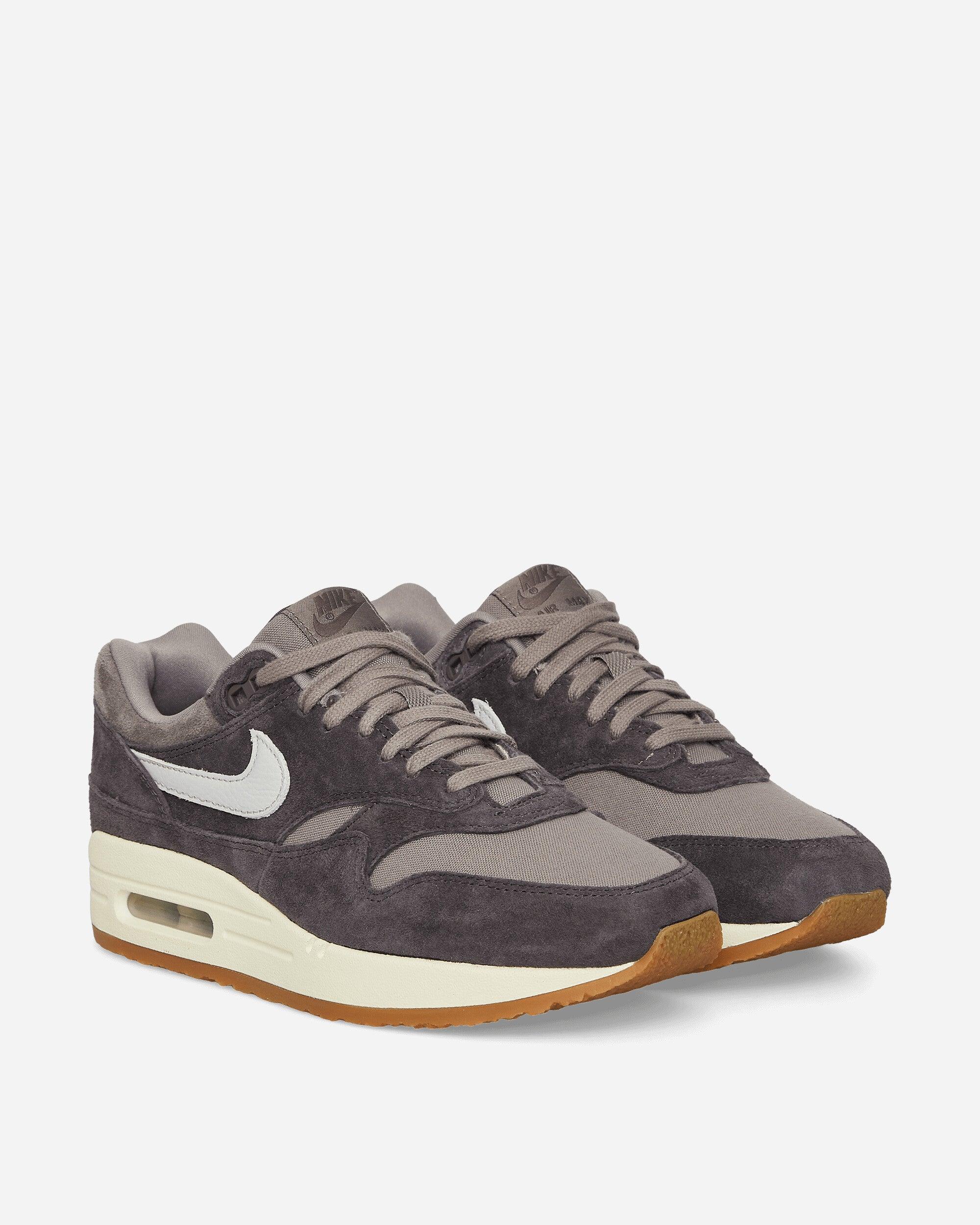 Nike Air Max 1 Crepe Sneakers Soft / Neutral in Gray for Men | Lyst