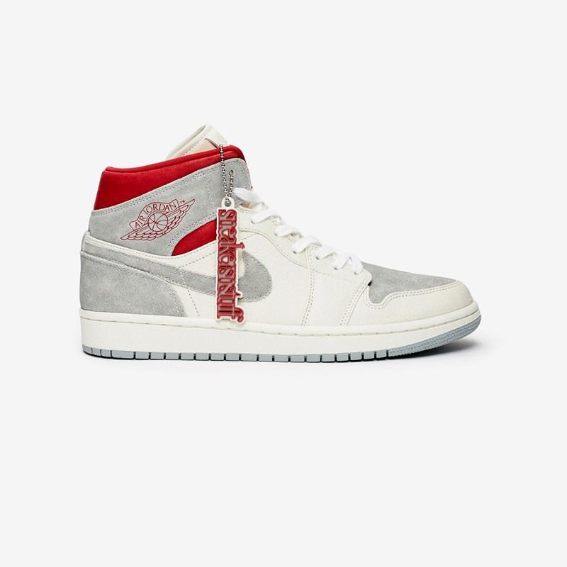 aj1 mid premium