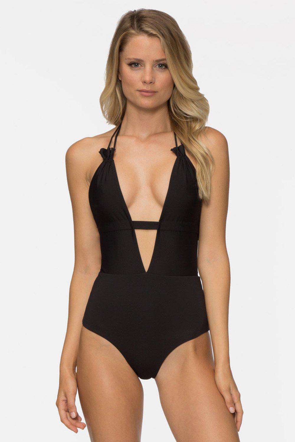 tavik luna one piece