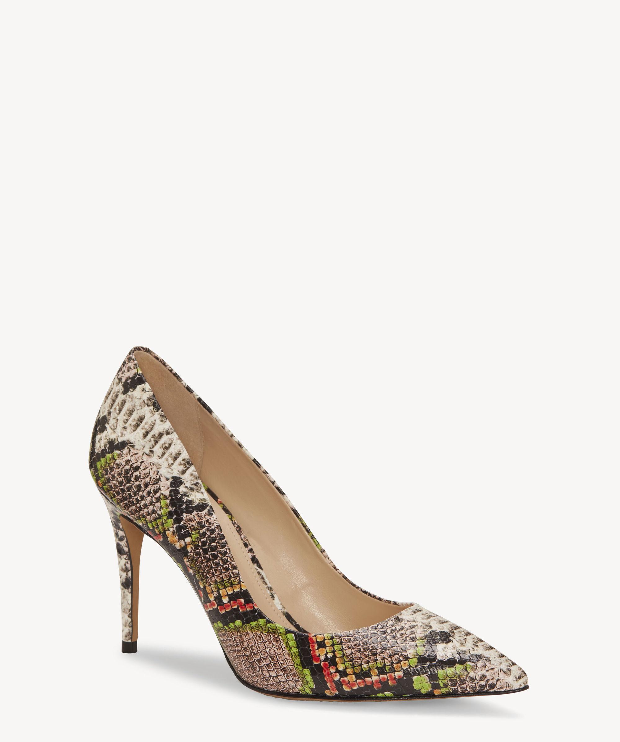 vince camuto treesha pump