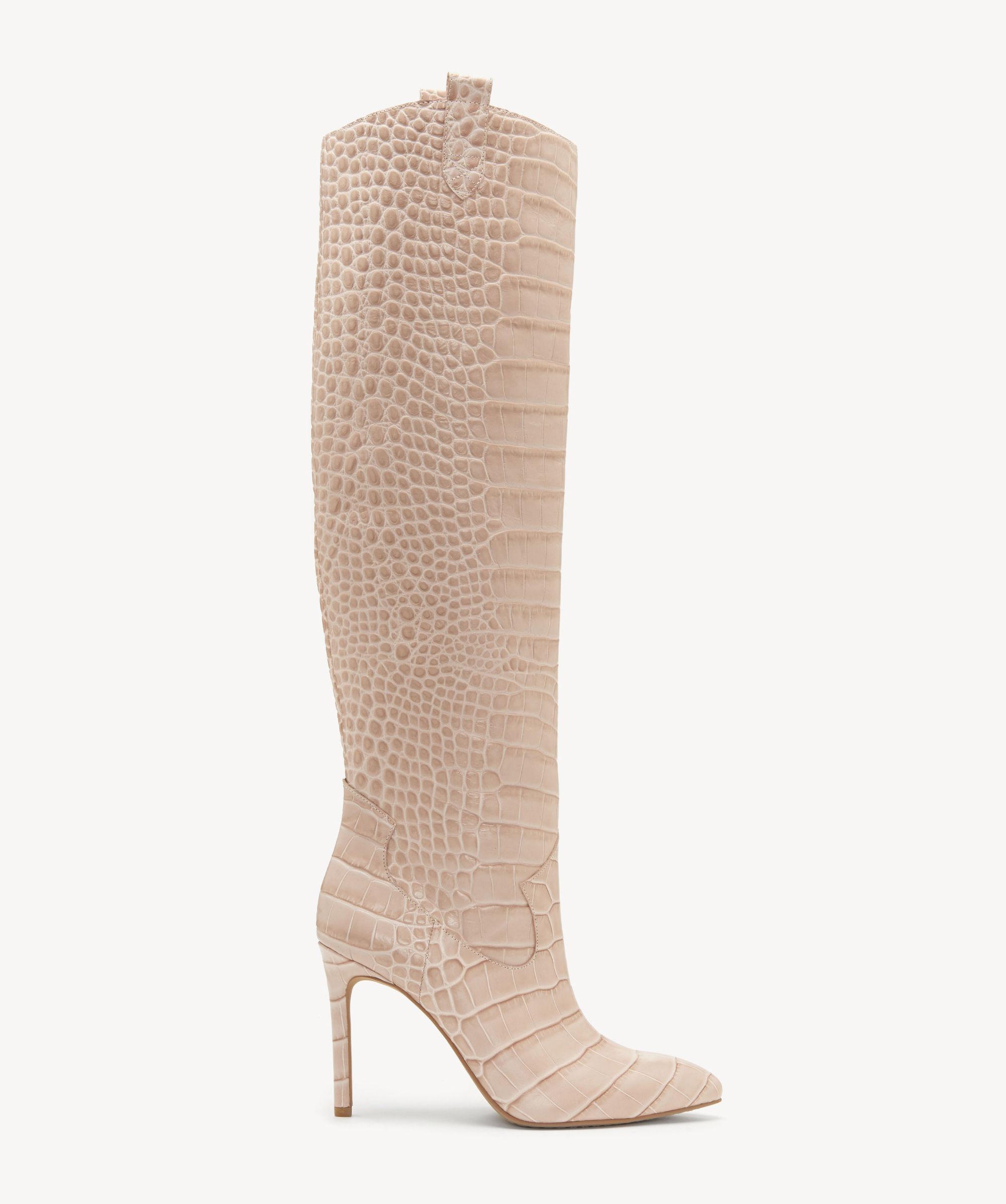 kervana vince camuto