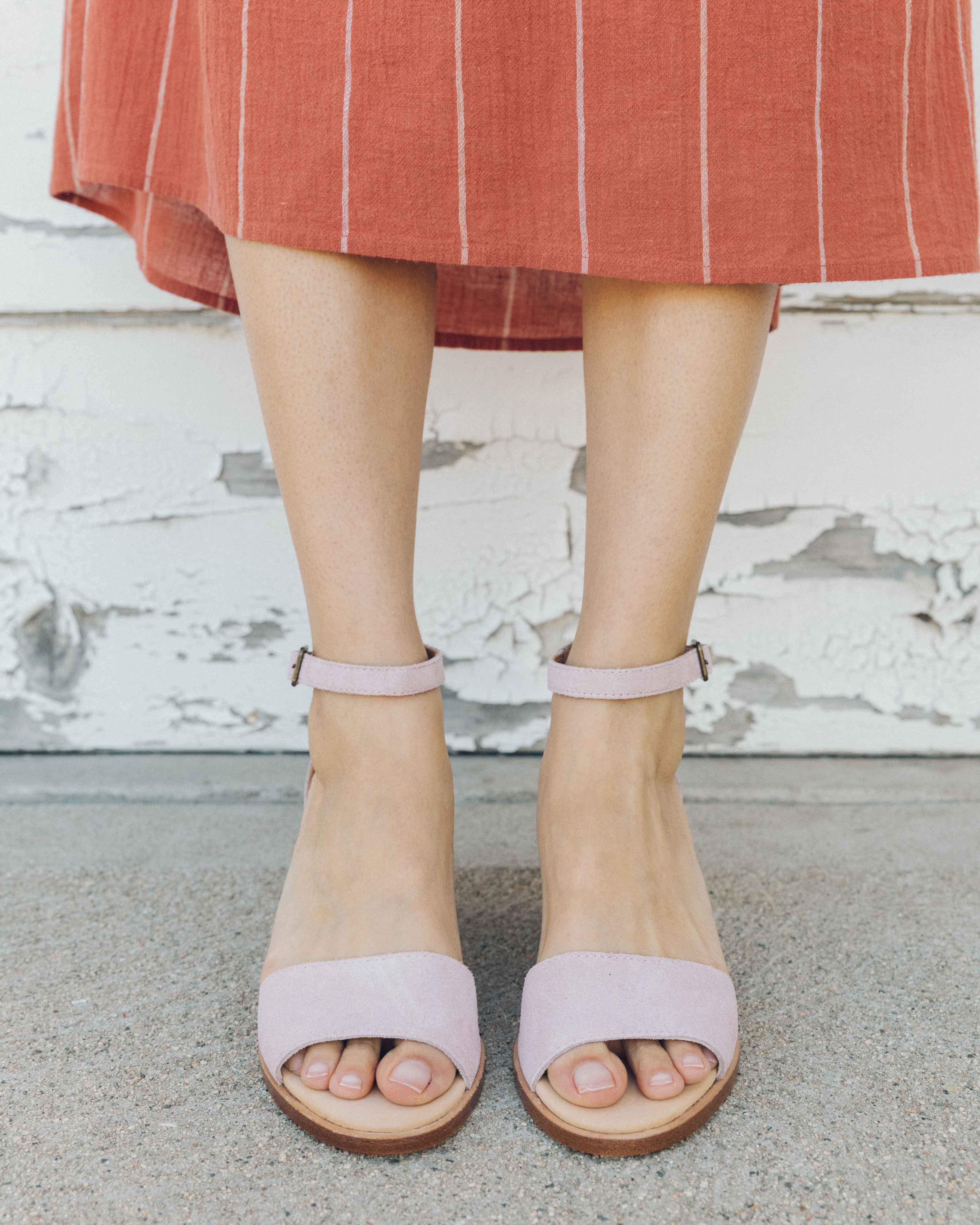 capri mid heel soludos