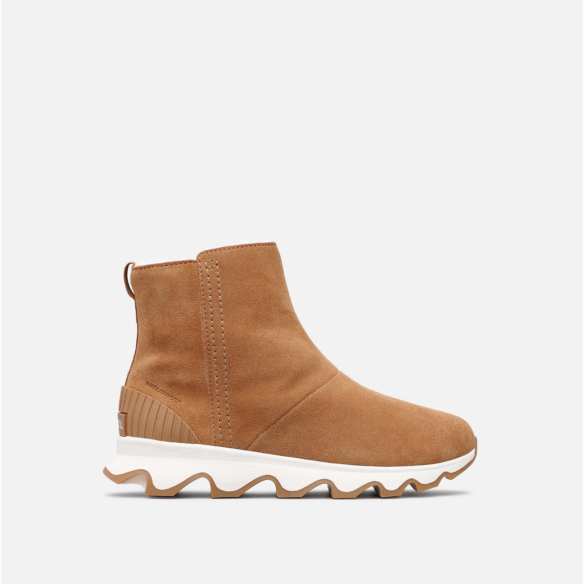sorel women's short winter boots