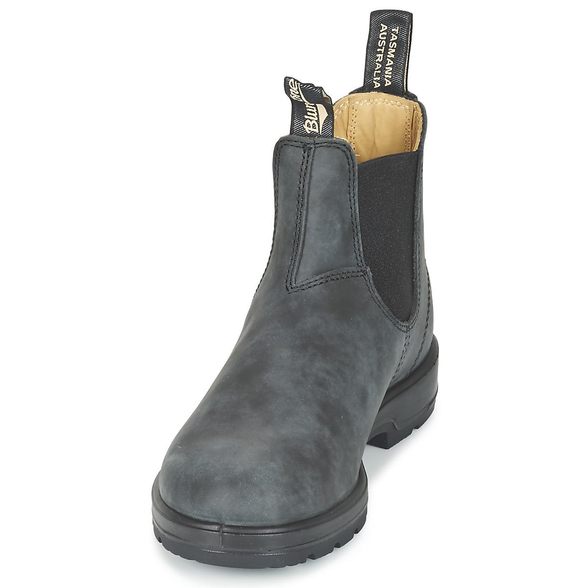 grey blundstones