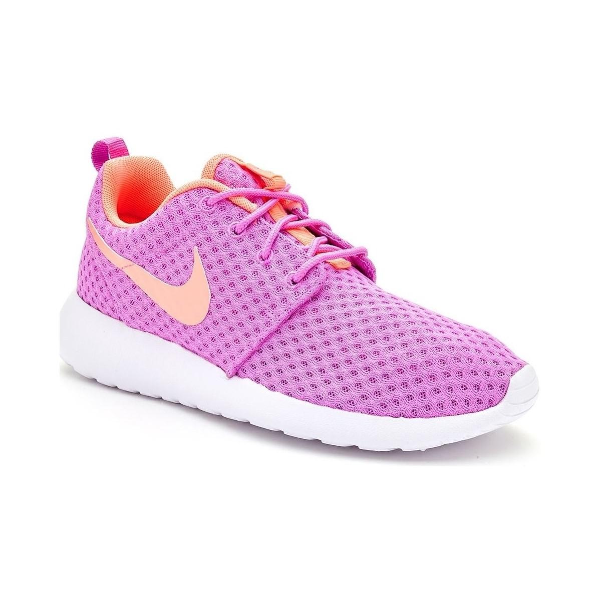 pink roshe run