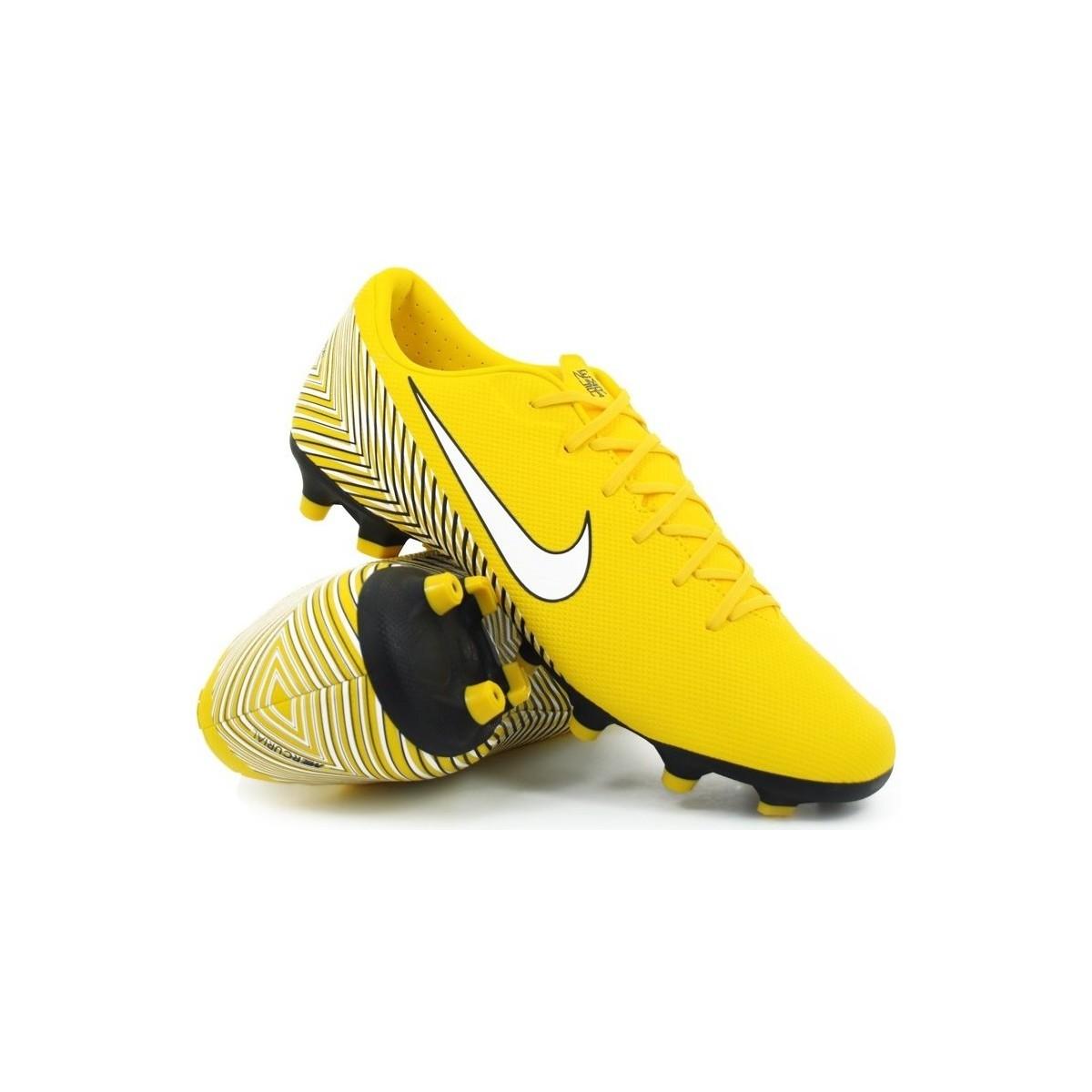 neymar yellow boots