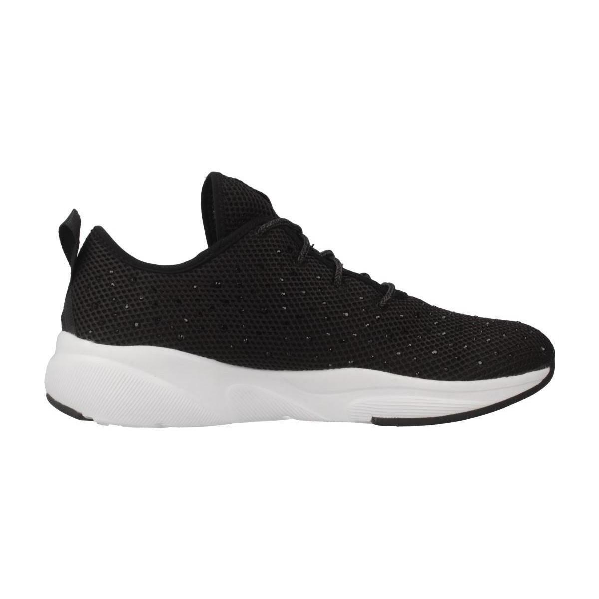 skechers black trainers