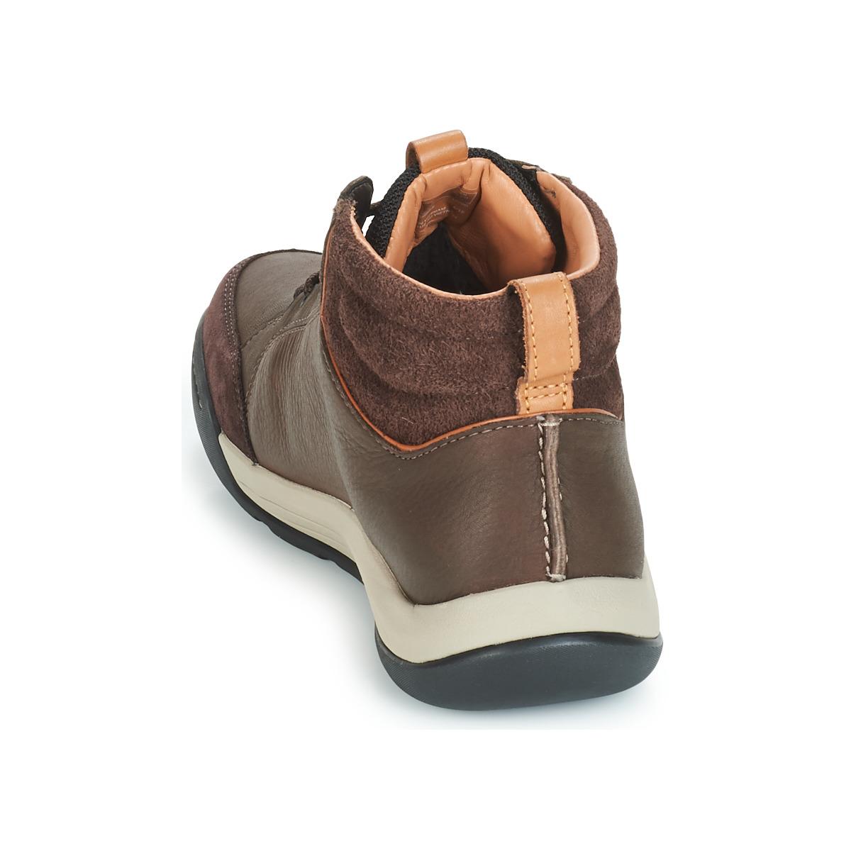 clarks high top shoes