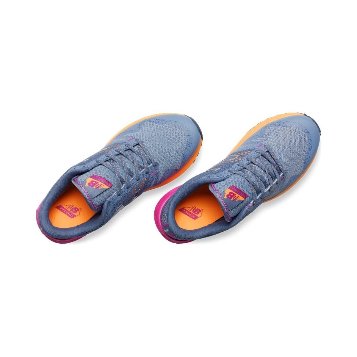 new balance 690 women orange