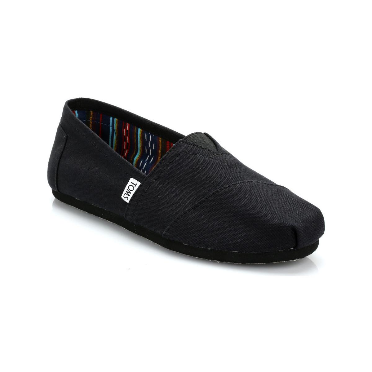 toms all black canvas