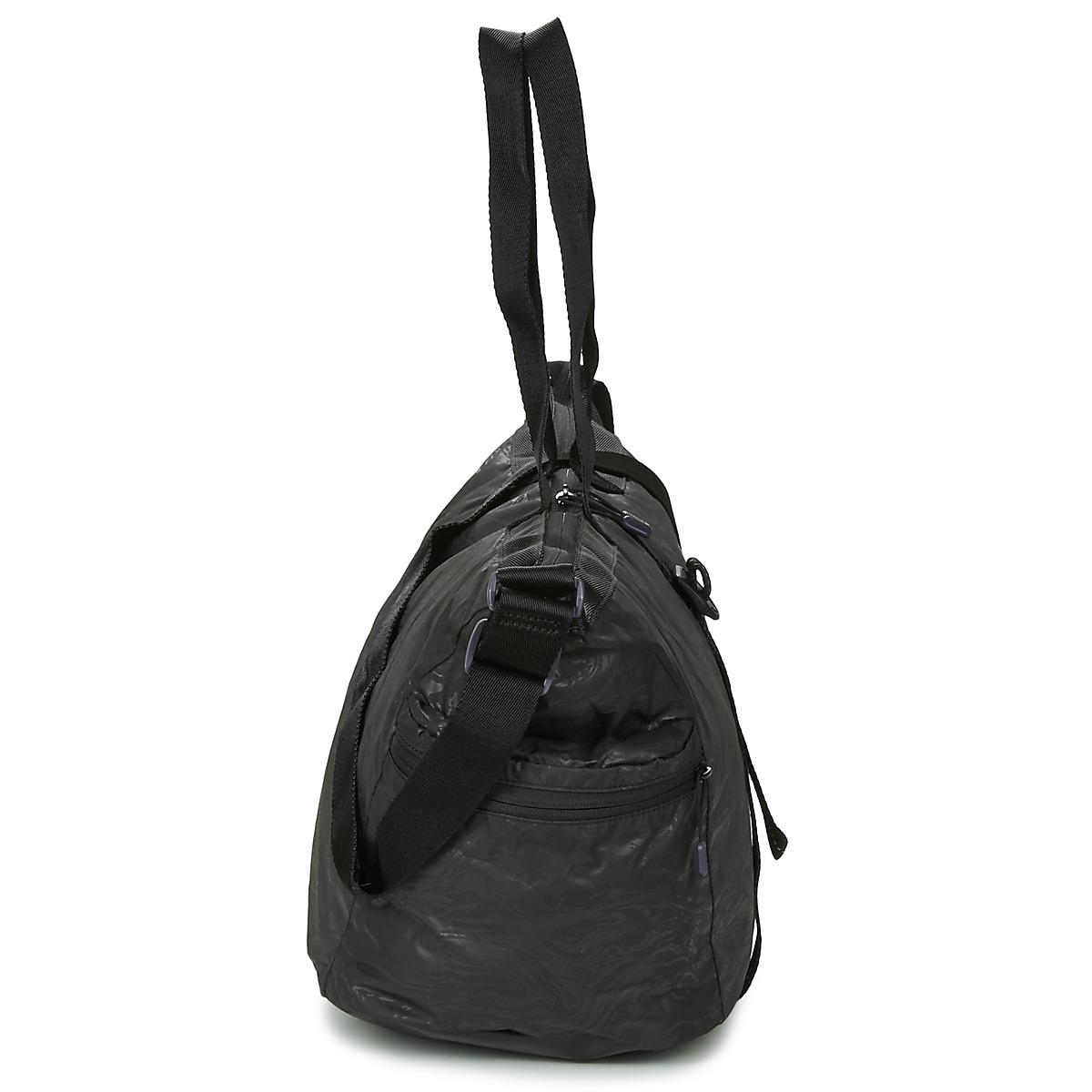 black workout bag