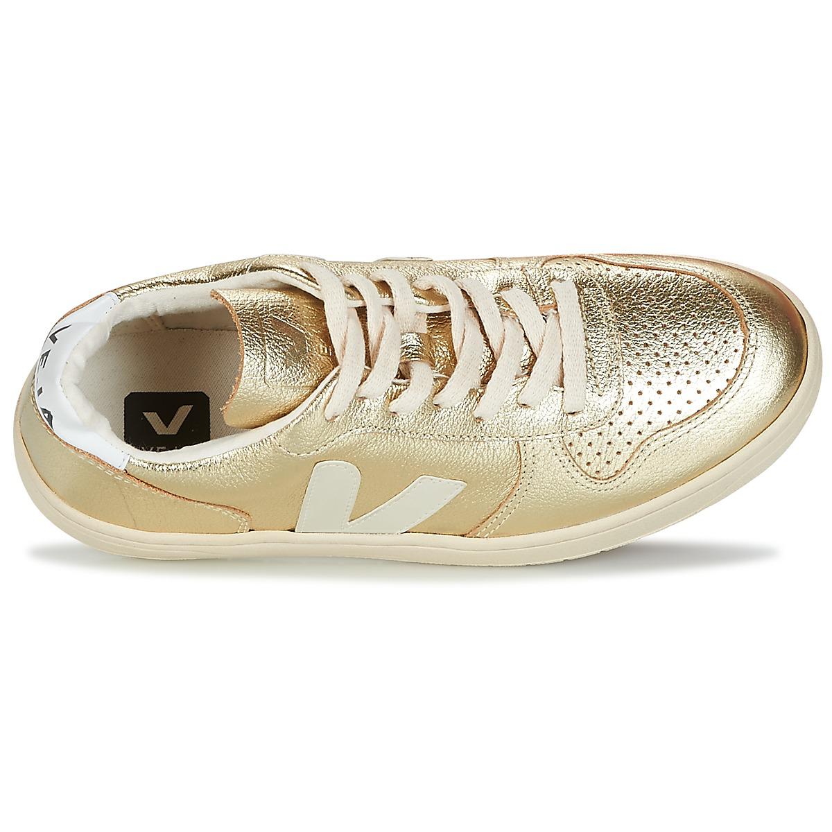Veja V10 Women's Shoes (trainers) In Gold in Metallic Lyst