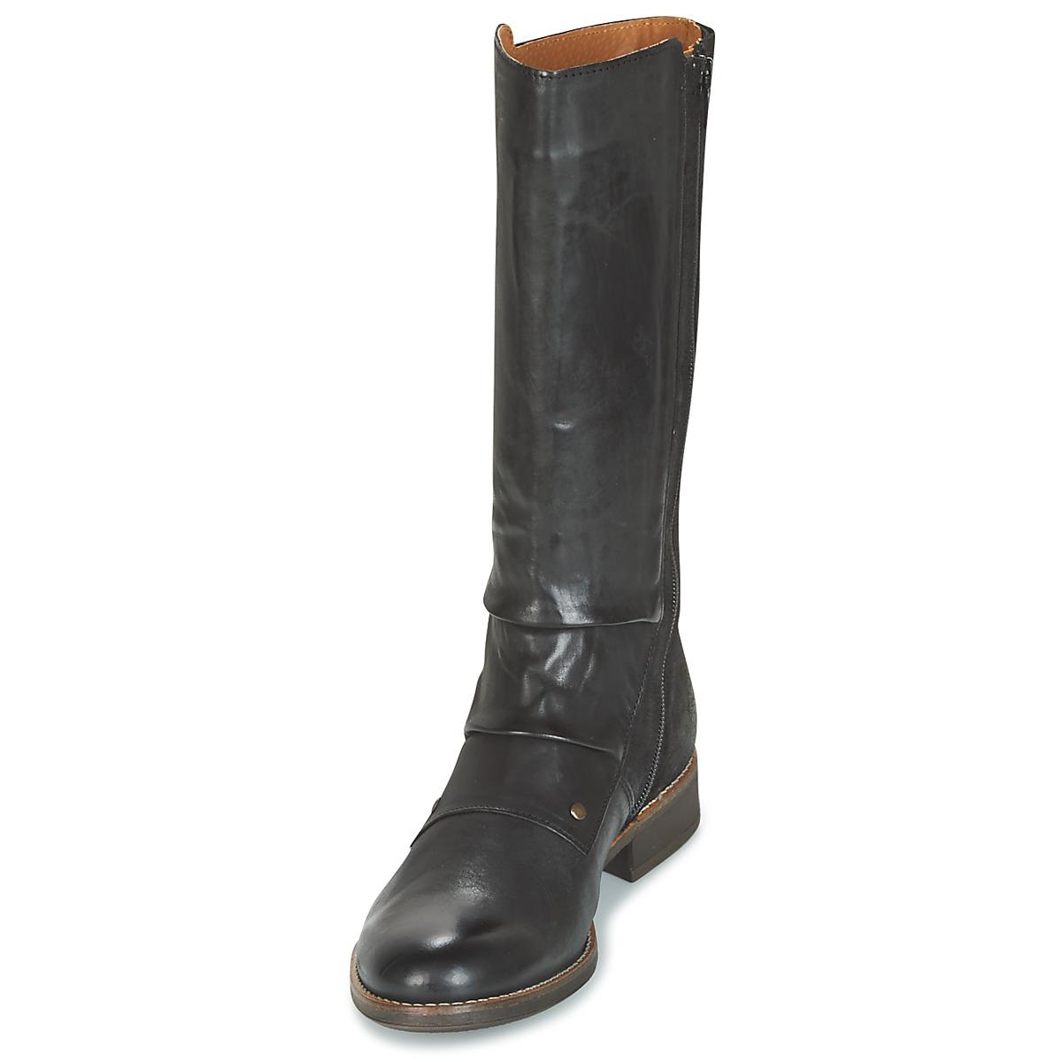 bottes kickers smacking