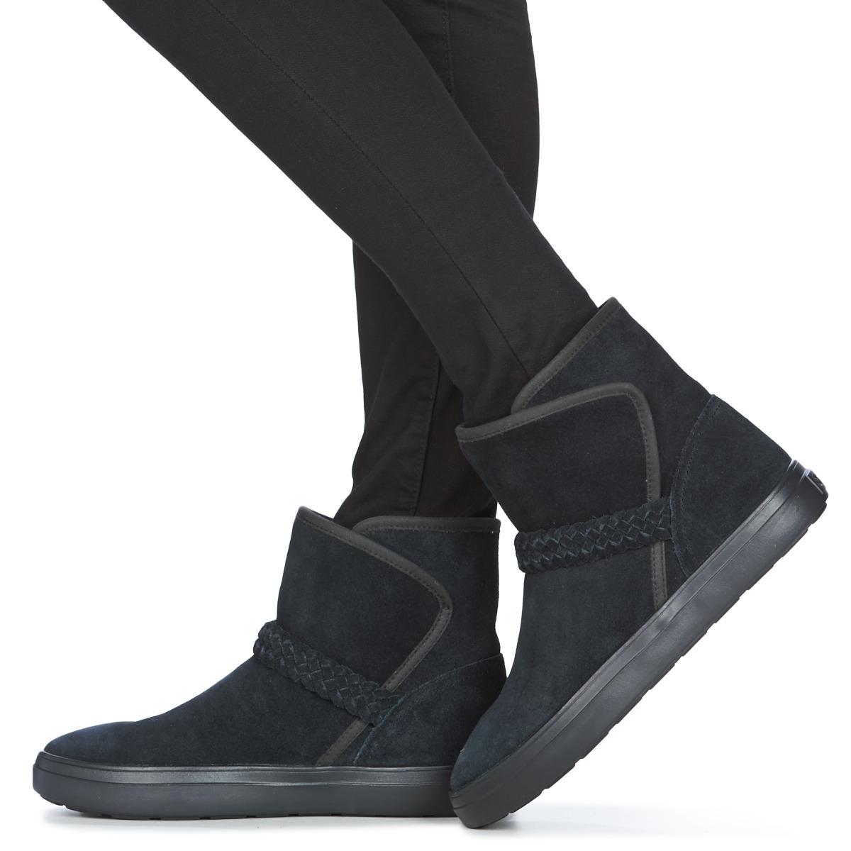 women's lodgepoint suede bootie