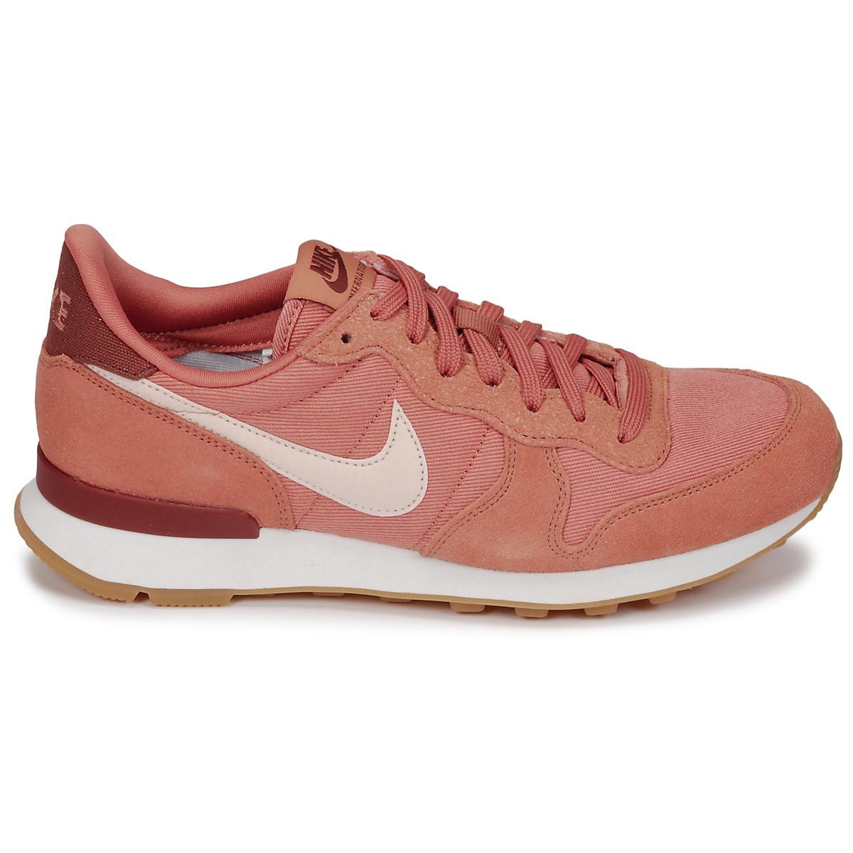 Nike Juvenate Roze