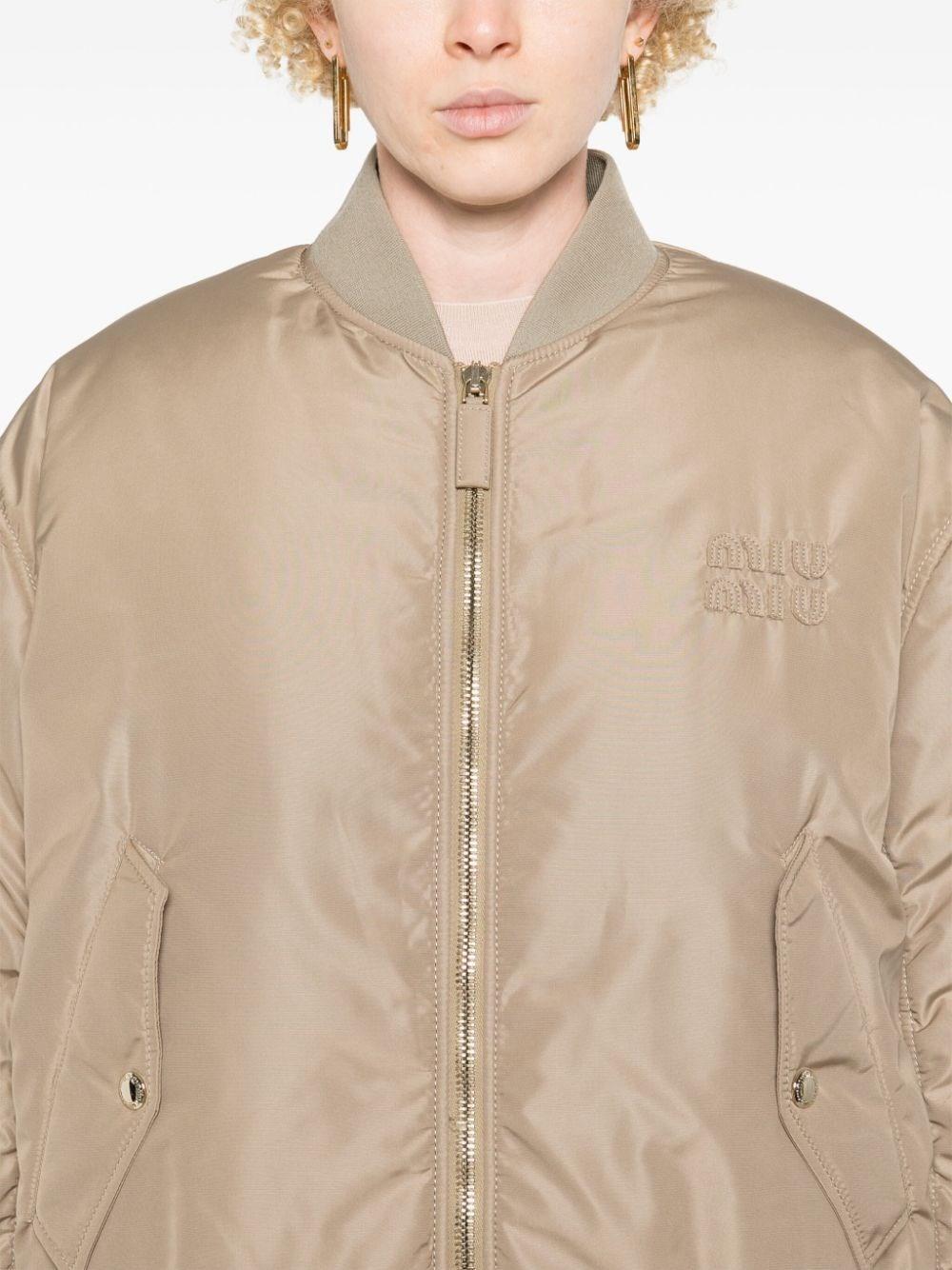 ジャケット MiuMiu Logo patch blouson 23871016_53850268_600.jpg