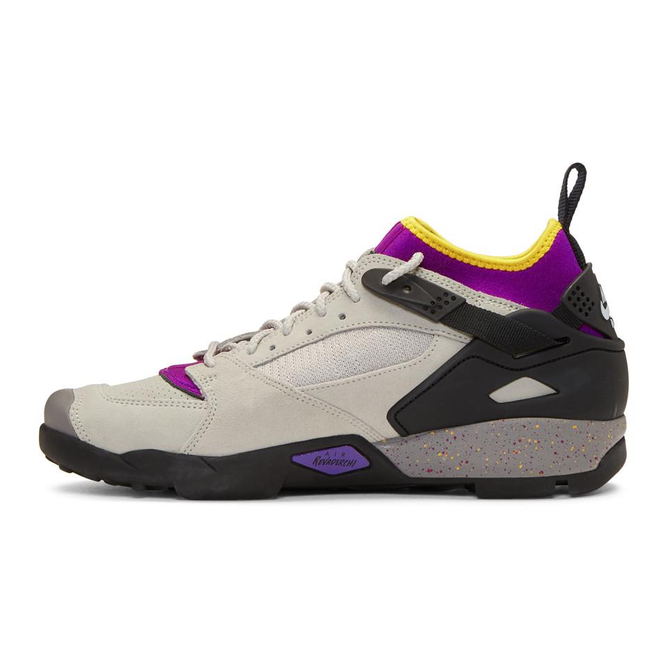 nike revaderchi grey
