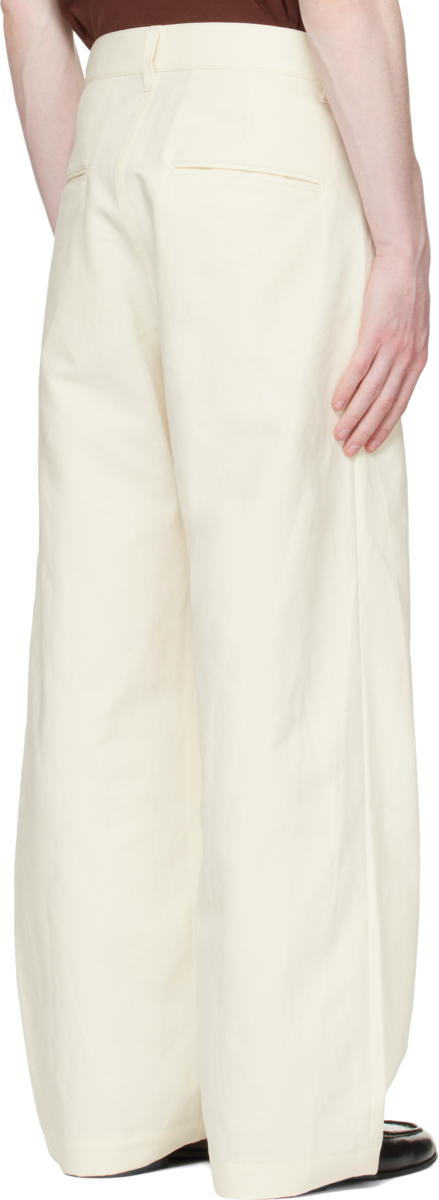 Ssstein Off- Double Weave Cotton One Tuck Wide Trousers in White  display picture 1