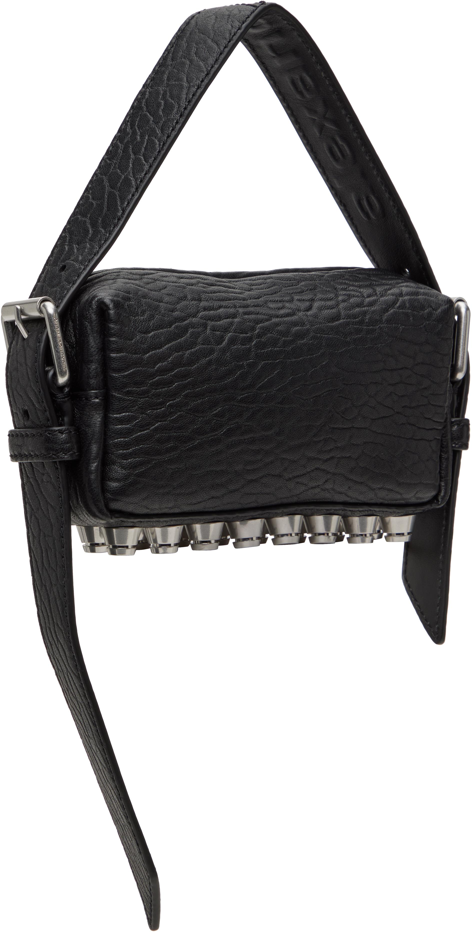 ALEXANDER WANG　スタッズ　ミニショルダーバッグ ボディバッグ アレキサンダー ワン“底面スタッズ”の24年春夏新バッグ「リッコ