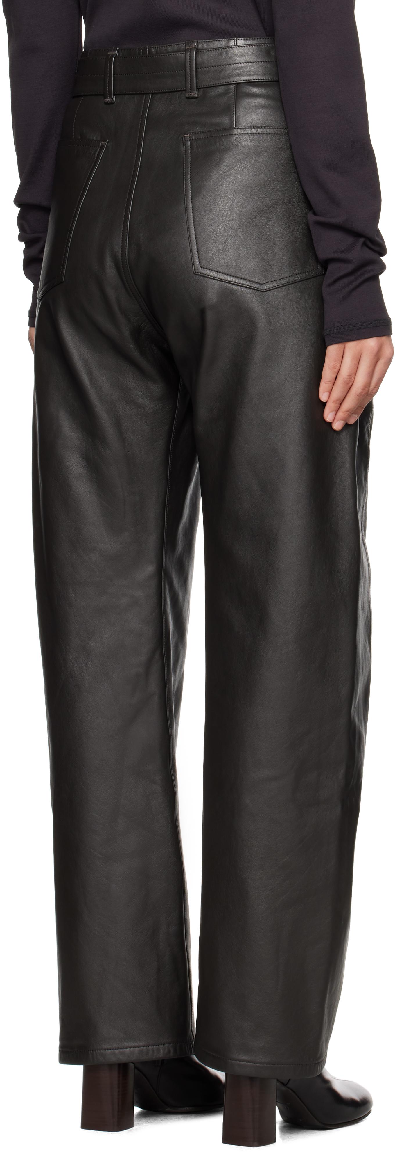 【関税込み】LEMAIRE ブラック ツイスト ベルト レザーパンツ LEMAIRE】TWISTED PANTS WITH ADJUSTABLE CUFF-Amanojak.