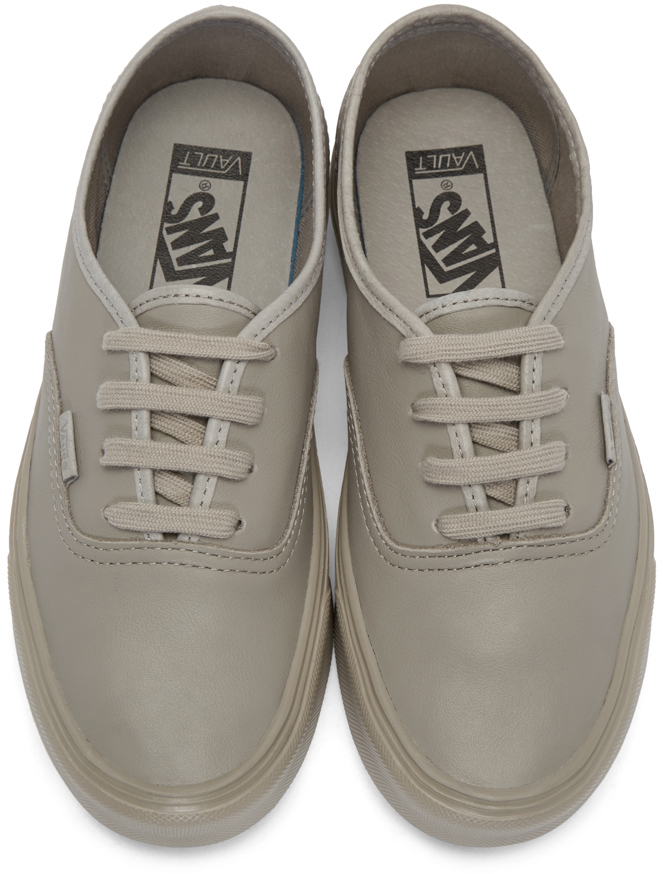 vans authentic taupe