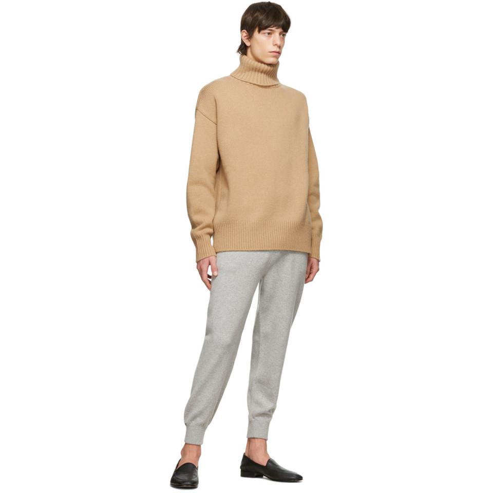 Extreme Cashmere Cashmere Tan N°20 Oversize Xtra Turtleneck in Camel ...