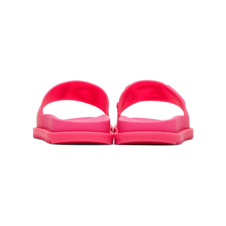 fendi pink slides