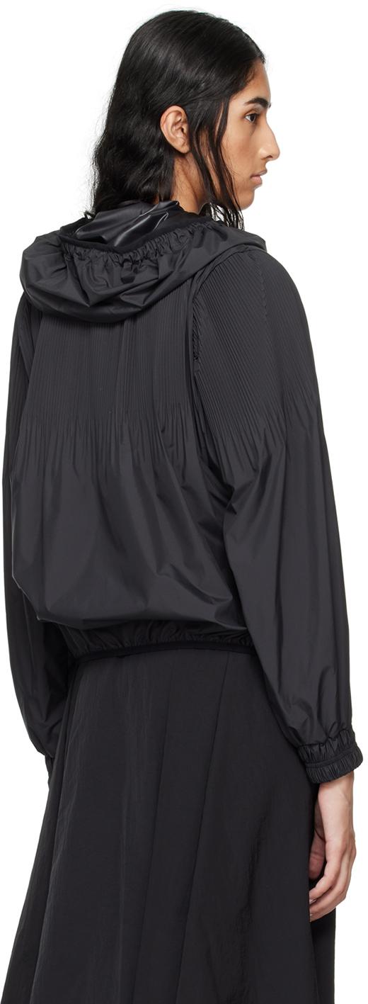 【関税込み】Moncler ブラック Auxonne ウインドブレーカー Moncler Auxonne ウインドブレーカー | ブラック | FARFETCH JP