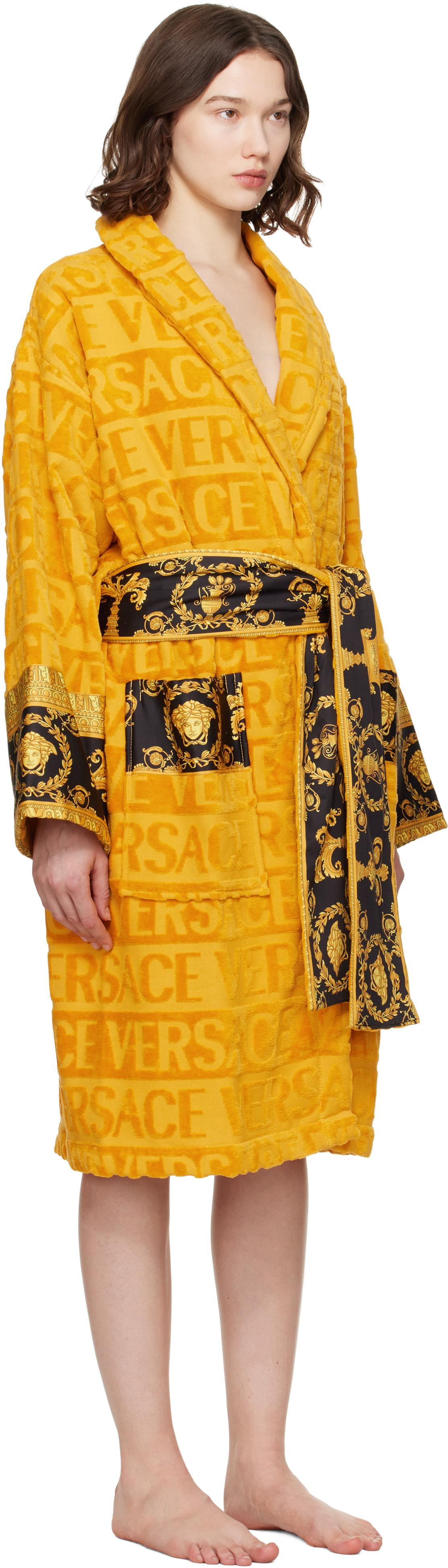 ルームウェア・パジャマ VERSACE Women Lounge Wear 10085571A06155 5B000 YELLOW Versace Yellow/Black Barocco Print Silk Pajama Set L Versace