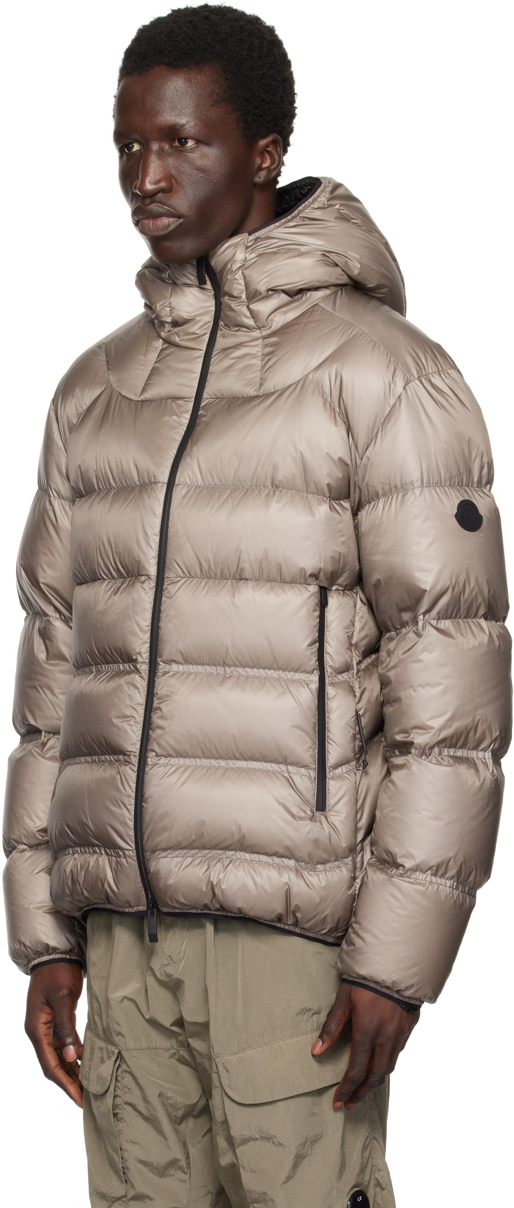 Moncler メンズ ナチュラル ベージュ Viani ダウンジャケット ジャケット