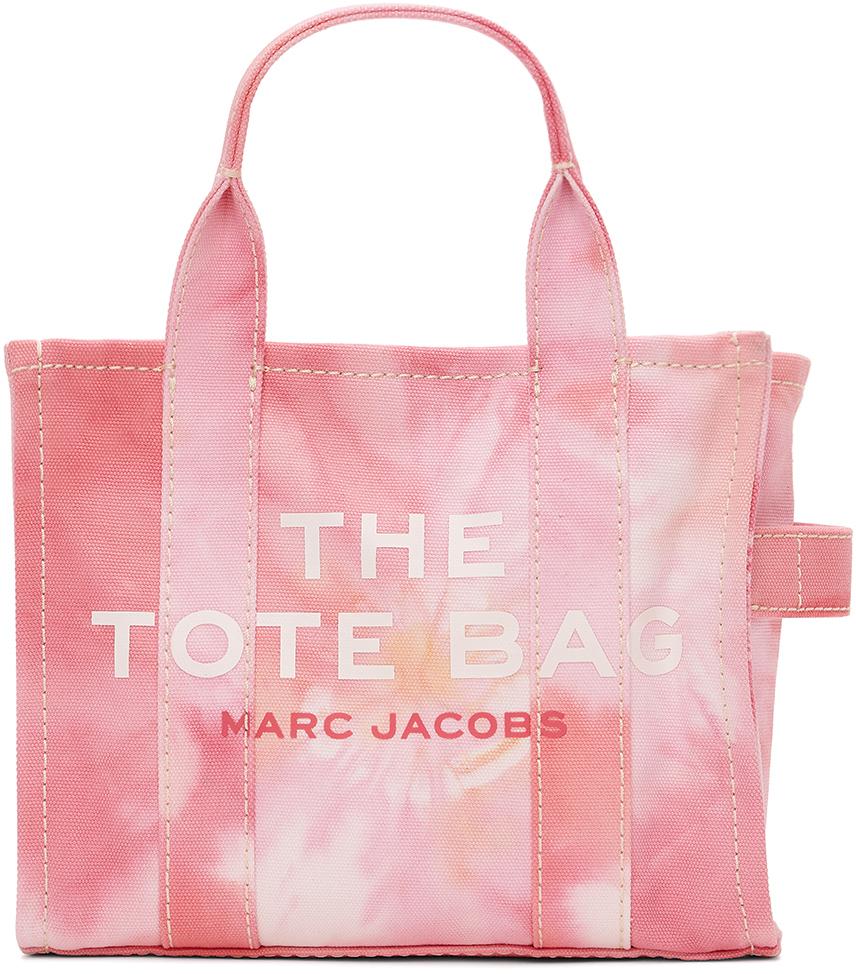 Marc Jacobs - Ivy with THE MINI TRAVELER TOTE. Shop now