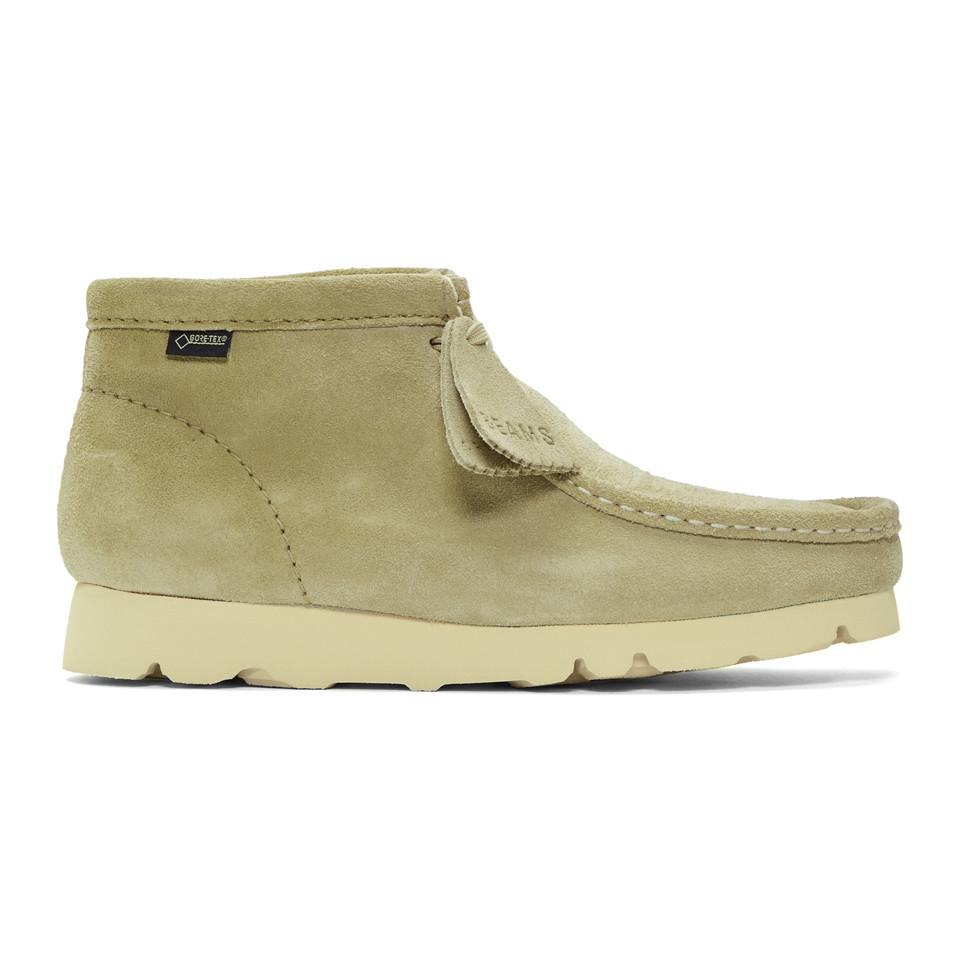 Clarks Beige Beams Edition Suede Wallabee Gtx Boots in Natural for