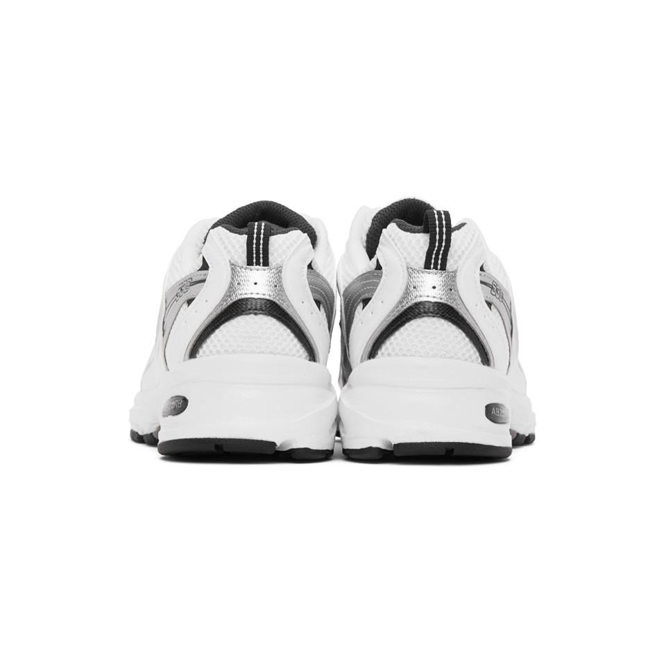 New Balance 530 trainers in white 