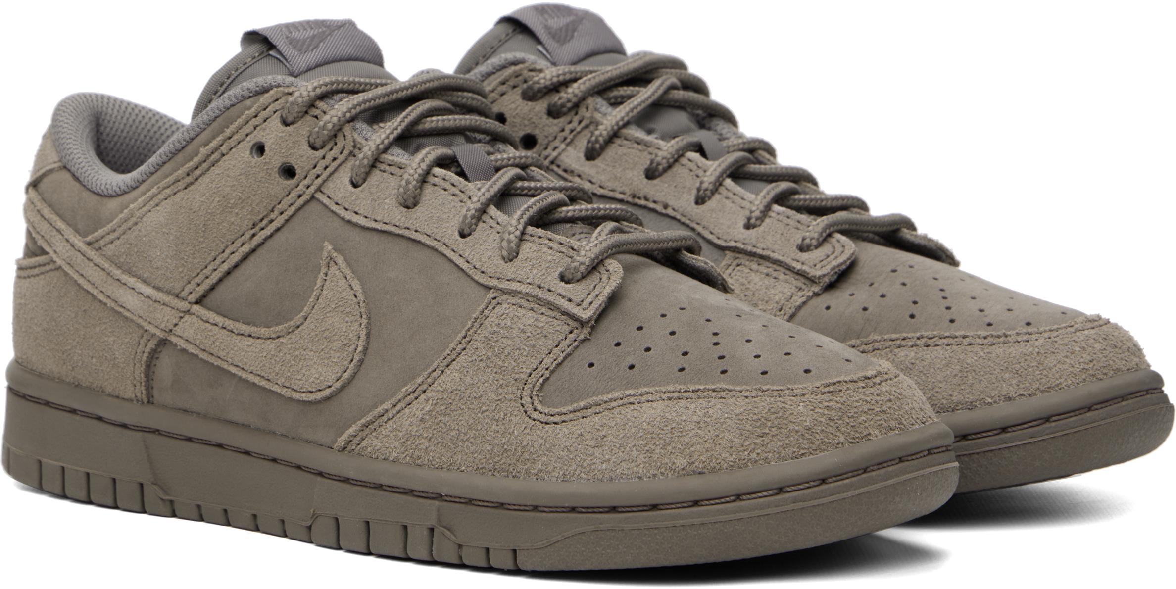 nike dunk sb x reigning champ