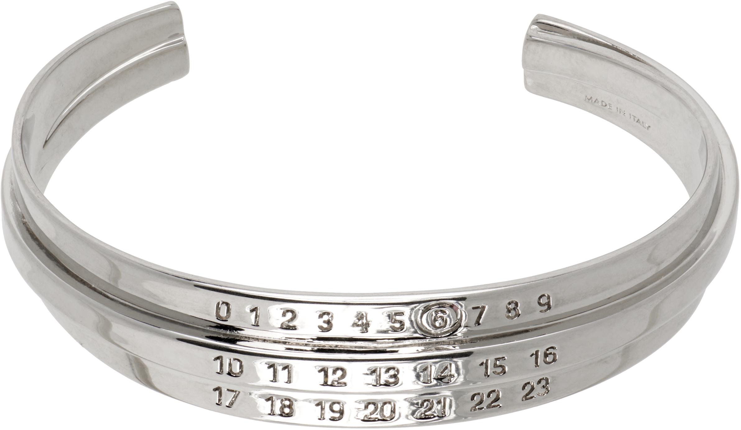 ブレスレット Enamel Logo Cuff Bracelet - MM6 Maison Margiela - l - Si Mm6 Maison Margiela Enamel Logo Cuff Bracelet – BALTINI