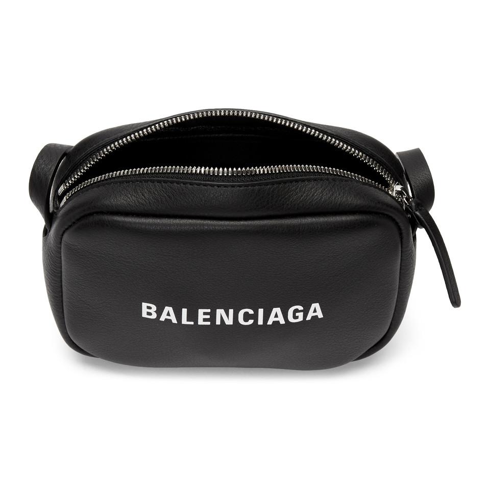 Balenciaga Leather Everyday Camera Bag Xs in Black White (Black 