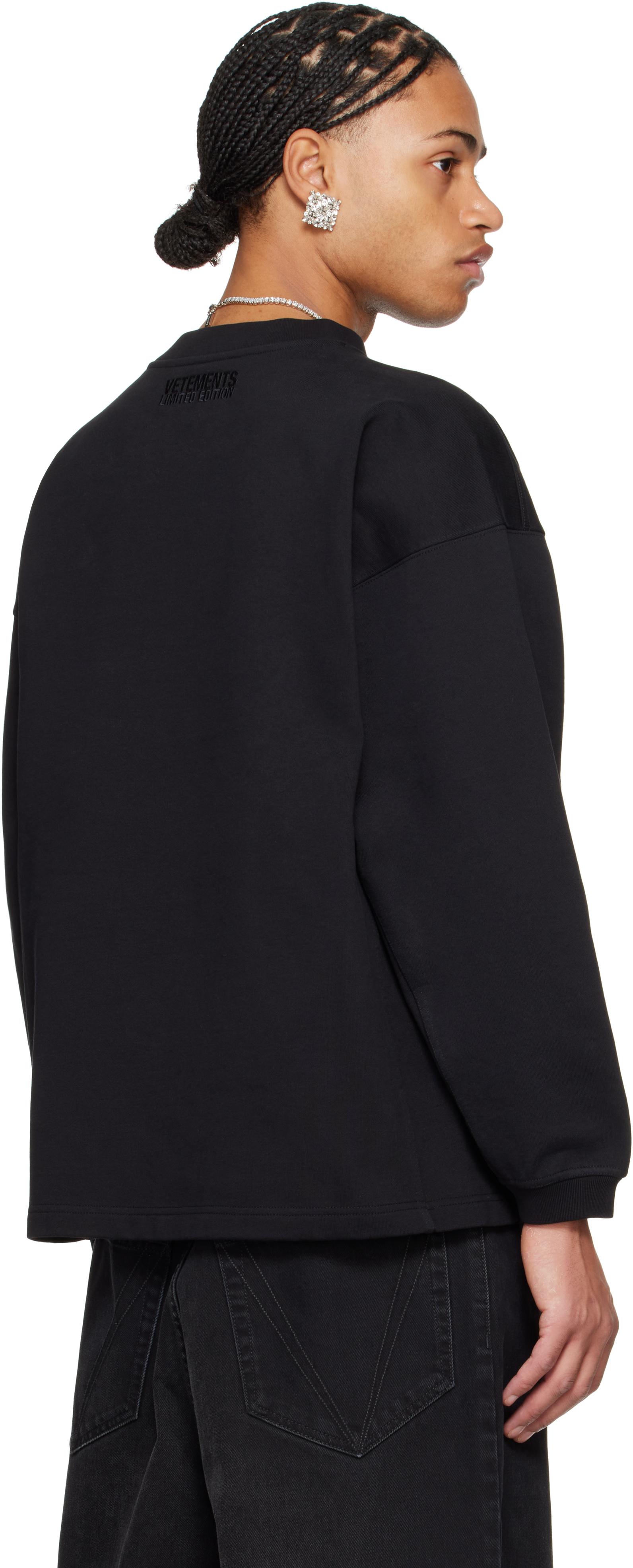 【VETEMENTS】オーバルロゴクロップドクルーネックスウェット メンズ Vetements ブラック オーバルロゴ クロップド クルー