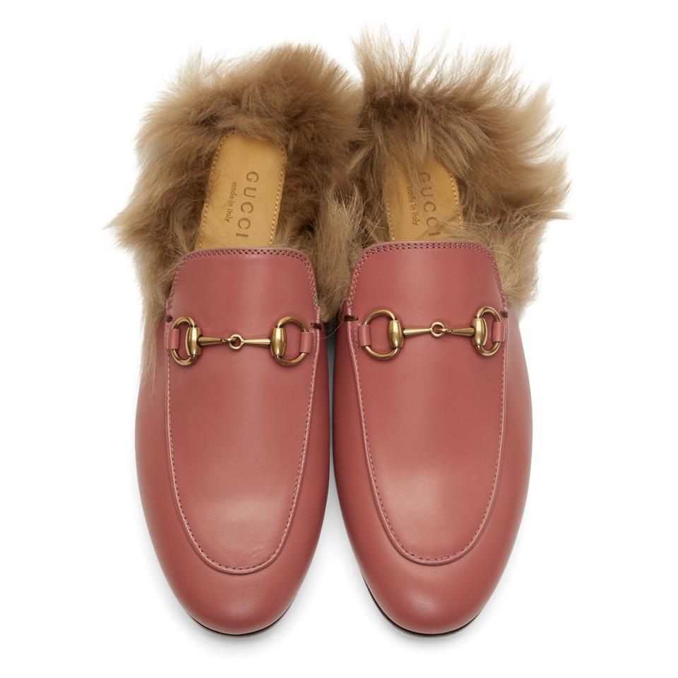 tidevand Stolpe Niende Gucci Pink Fur-lined Princetown Slippers - Lyst