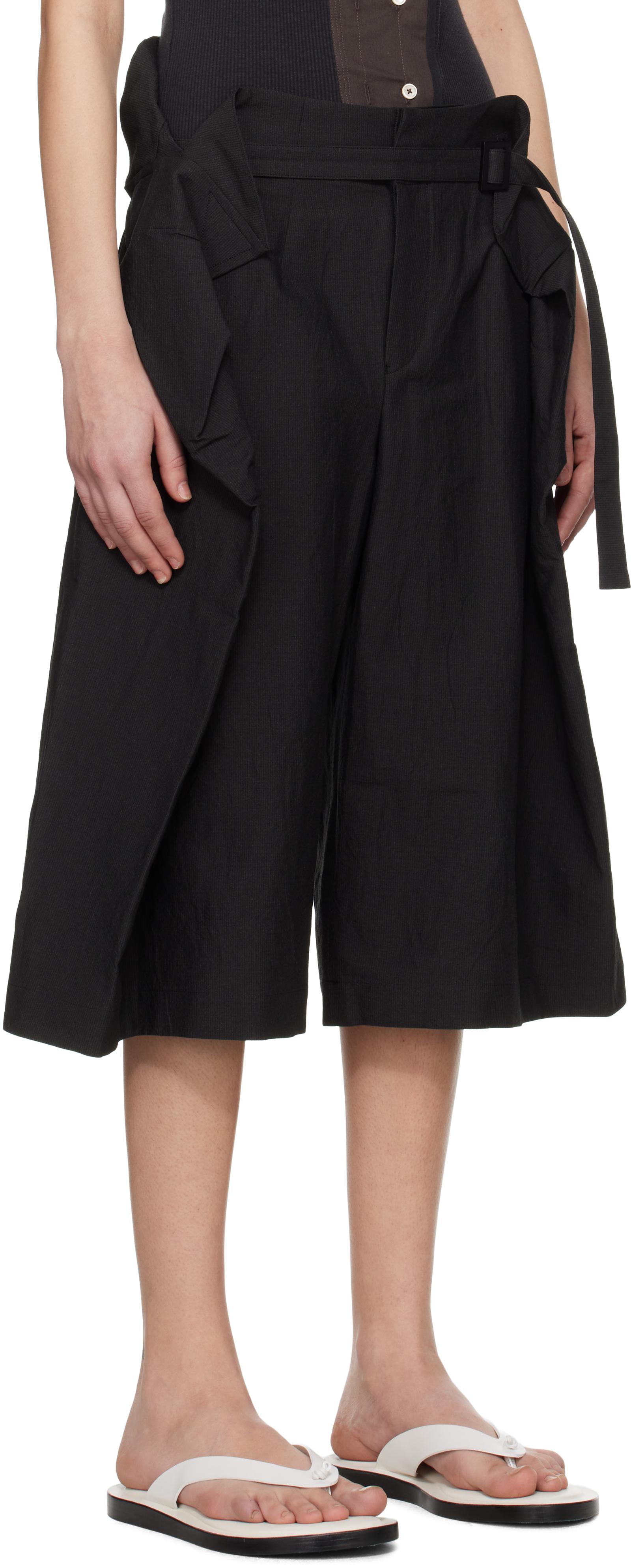 ショートパンツ ISSEY MIYAKE Women Shorts  Burmudas IM46FF55602 WHITE Issey Miyake Shorts for Women | Online Sale up to 75% off | Lyst