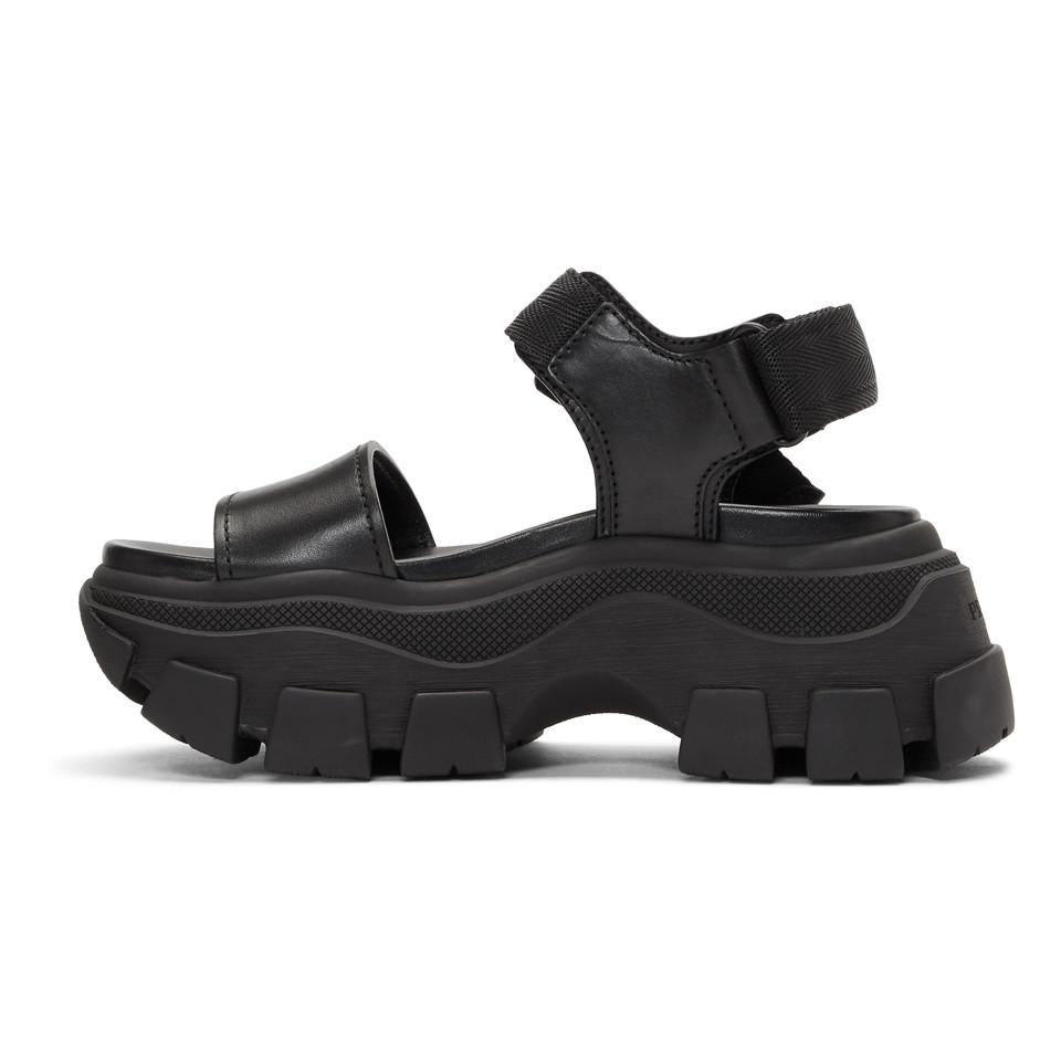 prada teva
