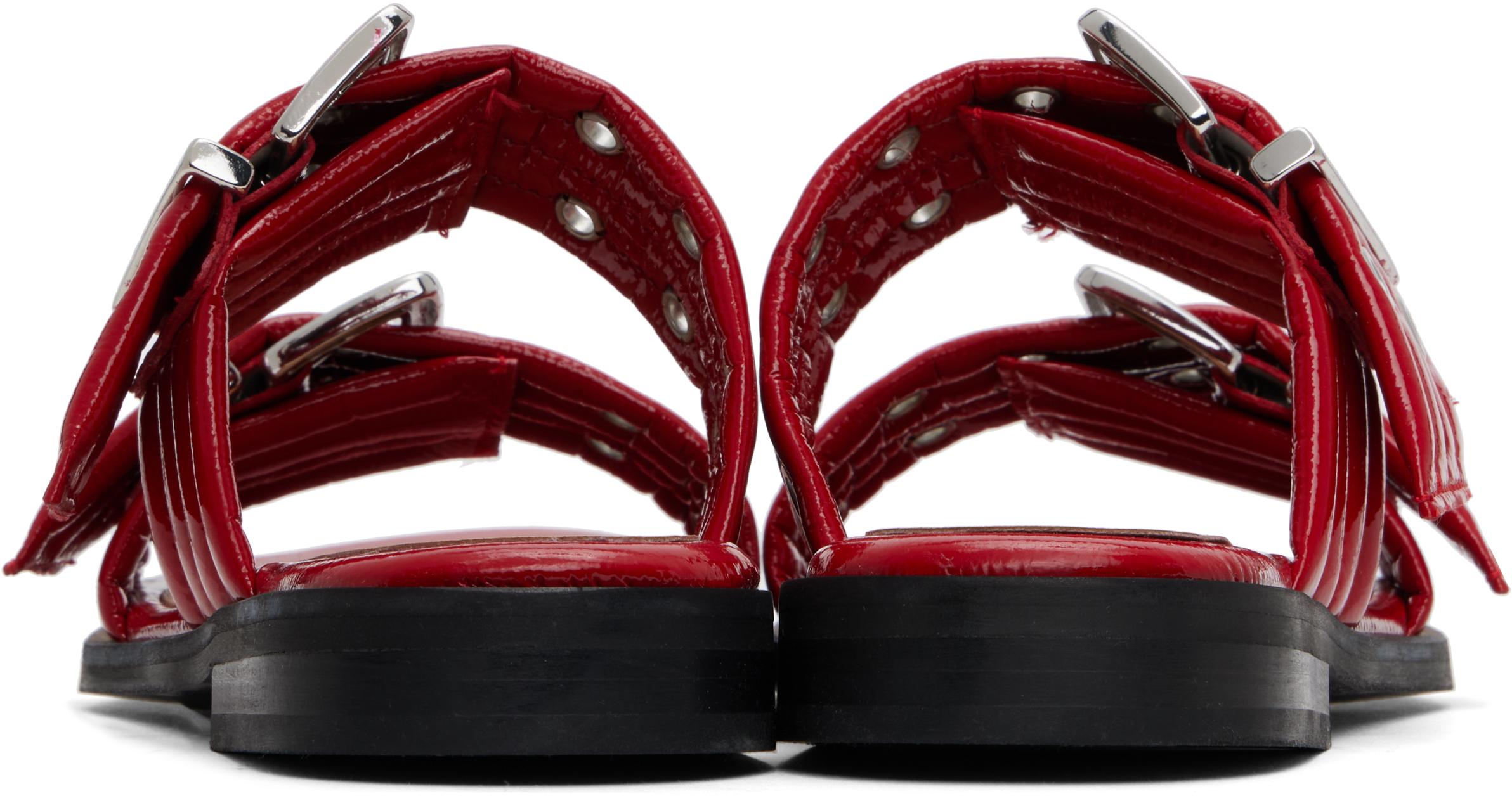 Ganni レッド Feminine Buckle ツーストラップ サンダル