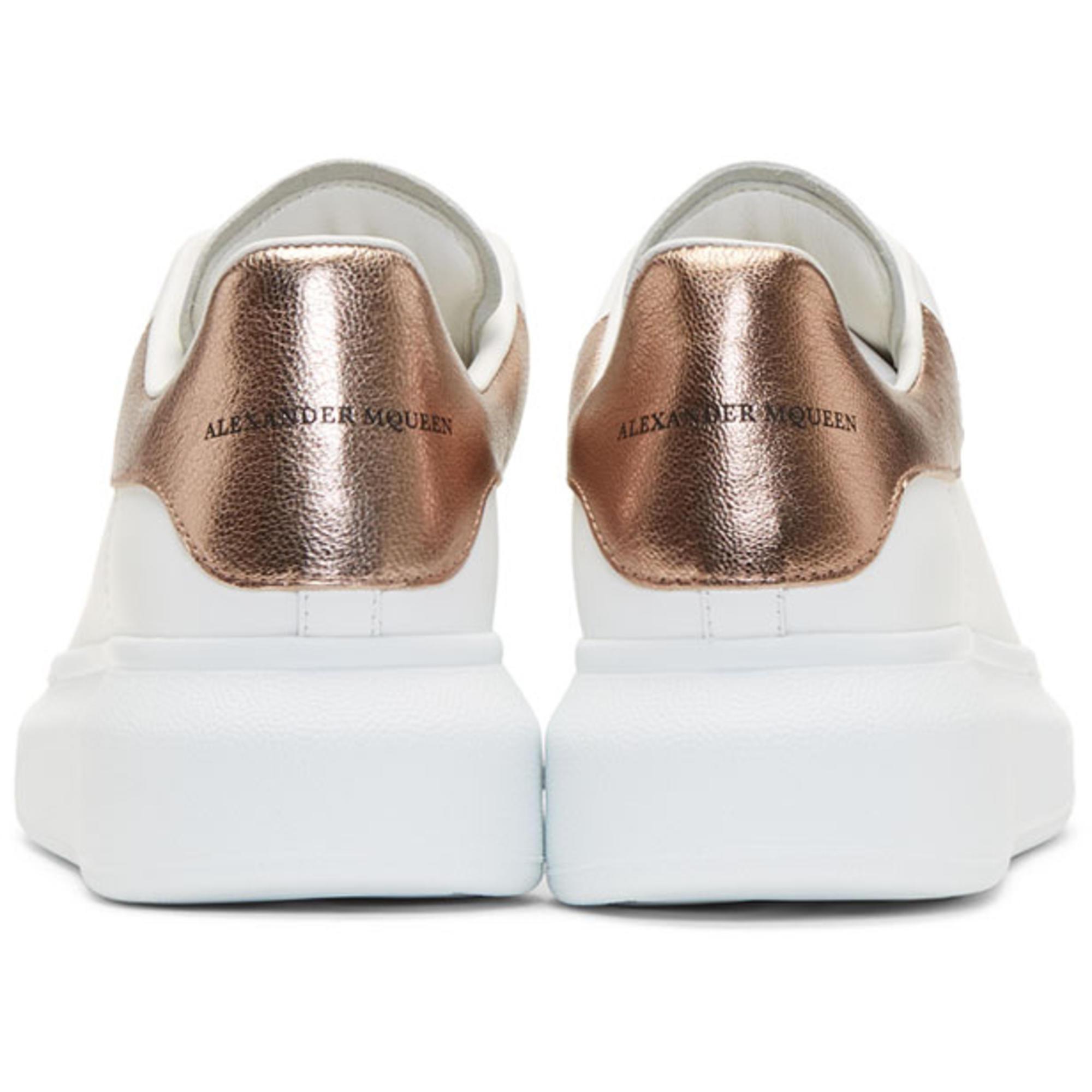 Baskets surdimensionnées blanches et doré rose Cuir Alexander McQueen en  coloris Blanc - Lyst