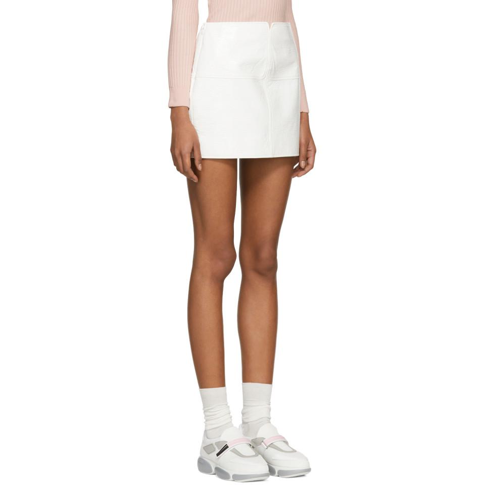 jupe vinyle blanche