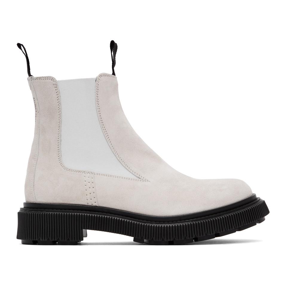 chelsea type boots
