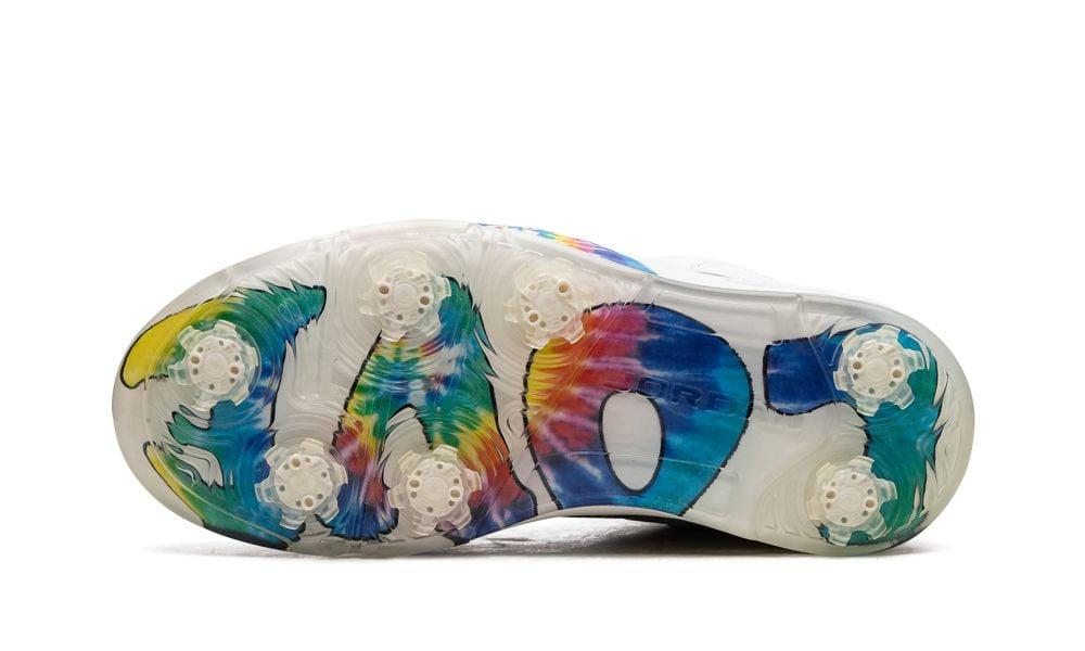 nike peace love golf shoes