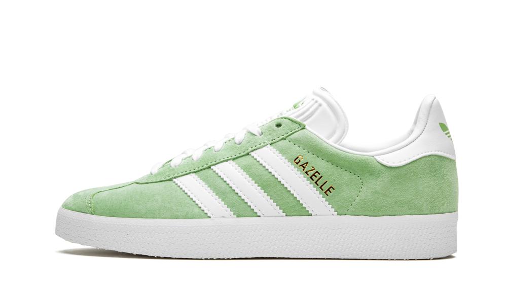 white adidas gazelle size 5