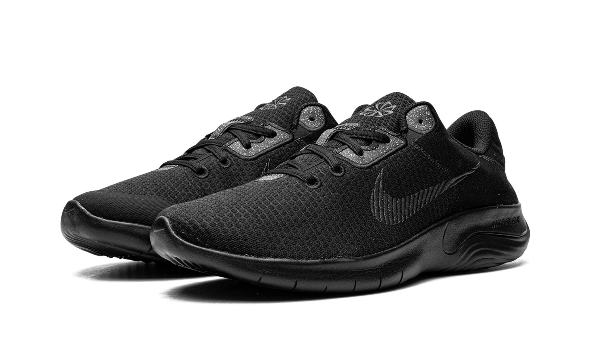 all black nike flex