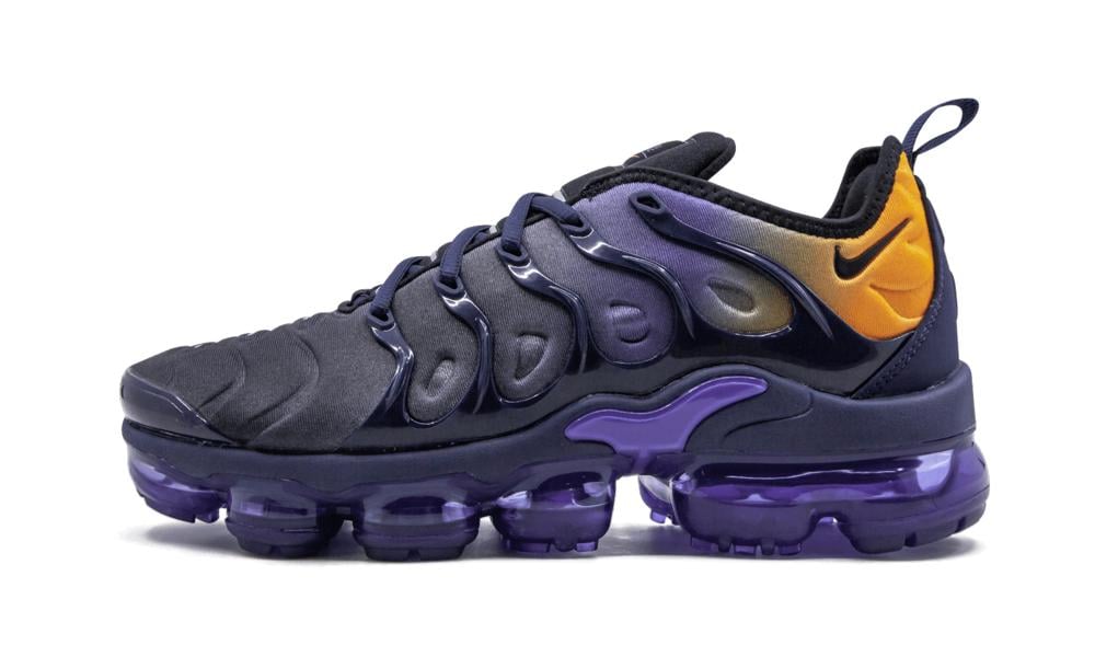 vapormax plus persian violet