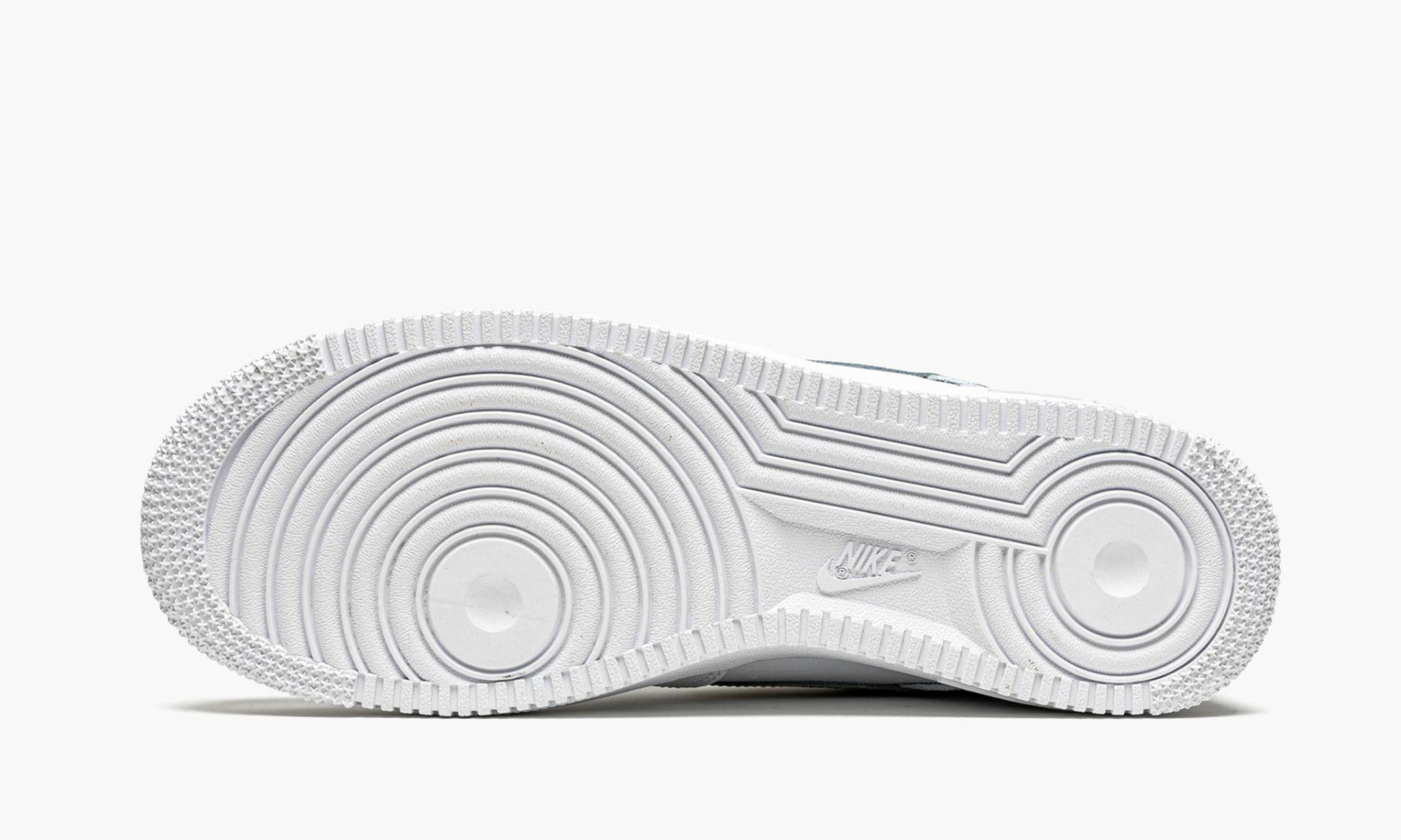 white / Grey / Gold\