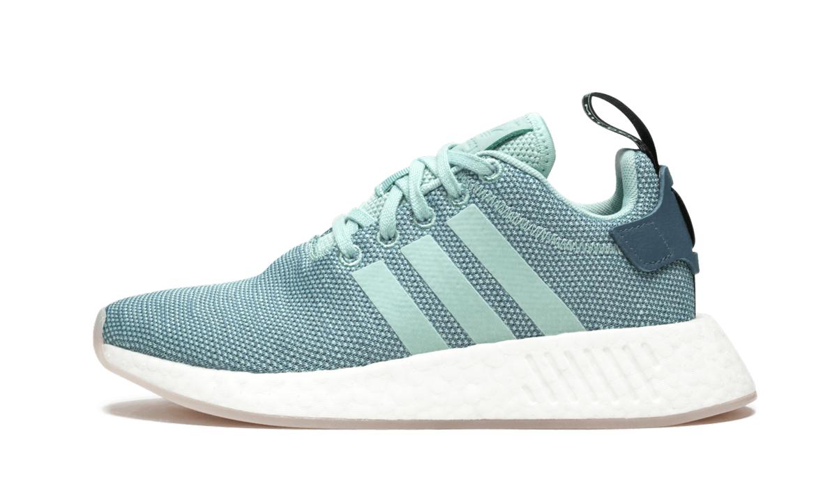 adidas gazelle silver green womens Adidas NMD R2 Primeknit White Black main image 0